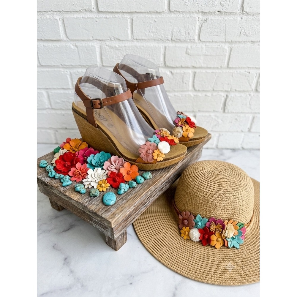 BioStep Floral Wedge Sandals Brown Leather Ankle Strap Boho Cottagecore Size 8.5